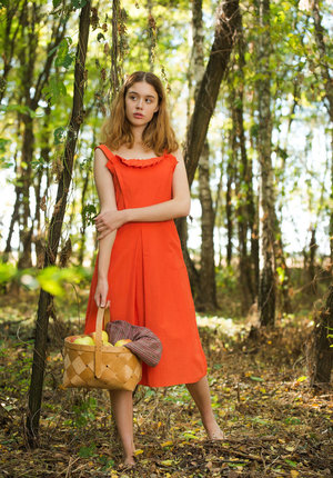 18 year old girl loses her virginity wearing knee socks in the bathroom